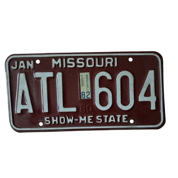 VTG 1982 Missouri License Plates (2) January Show Me State Automobilia ALPCA - Picture 3 of 4